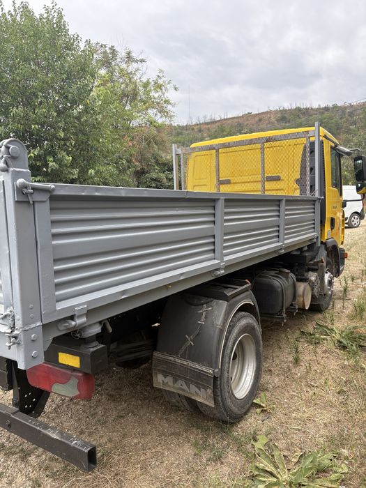 Autobasculanta MAN TGL 10.210