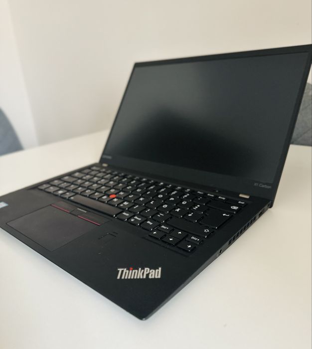 Laptop Lenovo X1 Carbon Gen 5, i7-6600U, 8GB, SSD 256 - STARE BUNA