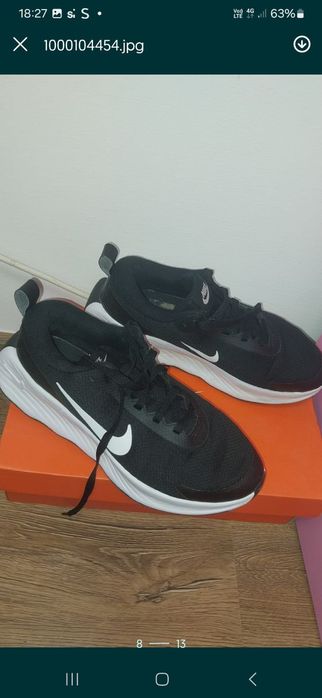 Adidasi nike impecabili