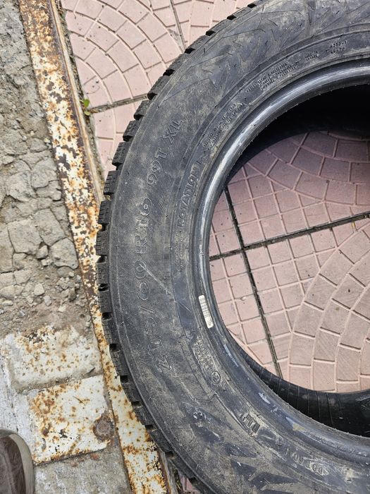 Резина 215/60R16