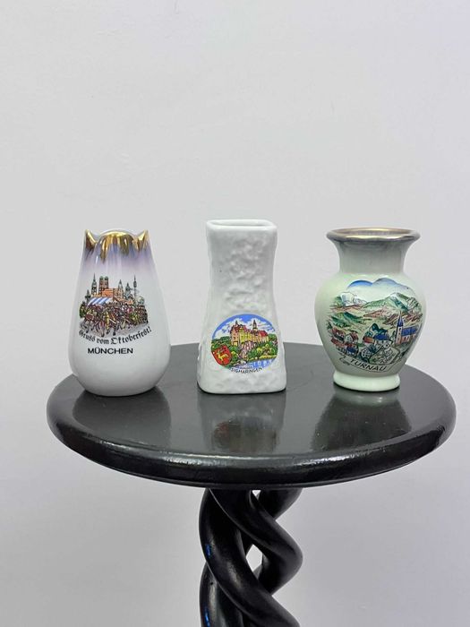 Set opt piese portelan bibelou bibelouri W Germania , Jasba ,Tirschenreuth , Royal etc vechi ieftine
