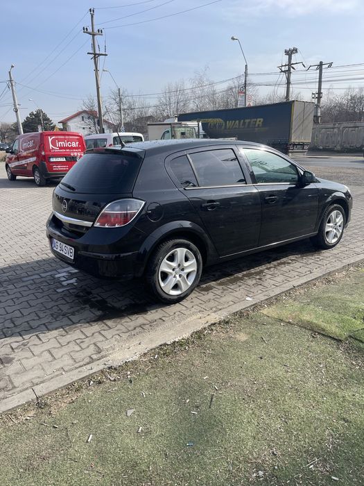 OPEL Astra 2011 — imagine 4