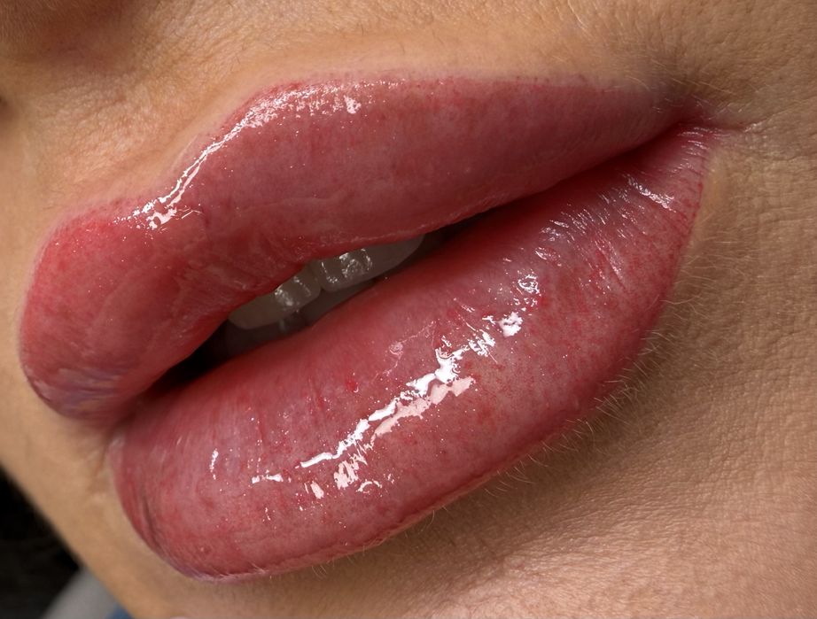 Micropigmentare sprâncene & buze