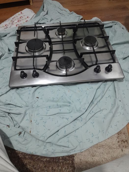 Două plite pe gaz de vânzare