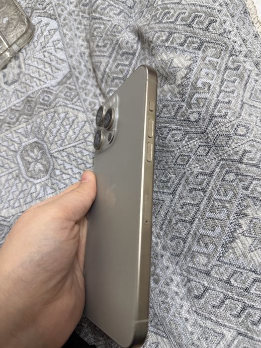 Продам 15 про макс