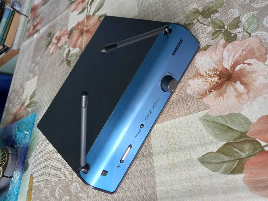 Продавам дистанционен микрофон SHURE SM 58