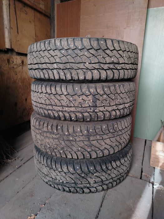 Продам зимние шины