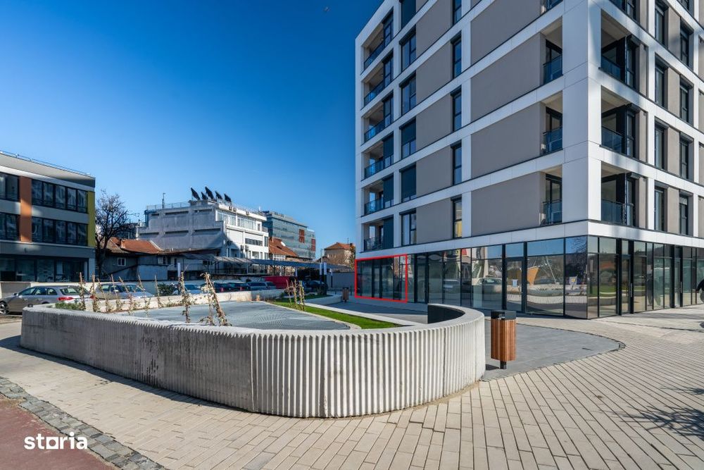 Spatiu Premium Vitrat 88 mp – Nord One, zona Piata 700