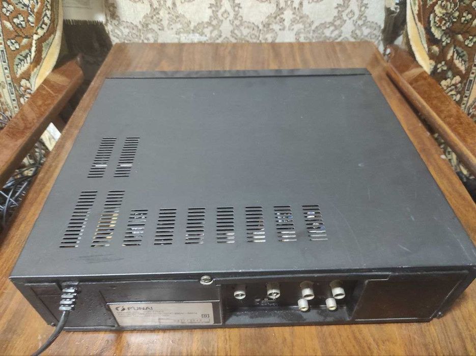 Видеомагнитофон Funai Vcr-7700