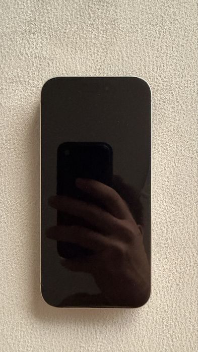 Iphone 15 Pro aspect ca nou Bistrita • OLX.ro