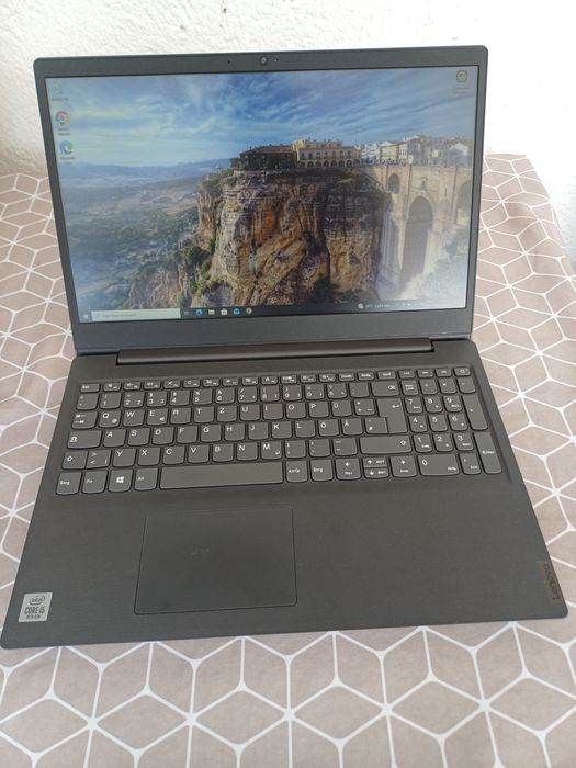 Laptop Lenovo i5-10th ddr4 ssd