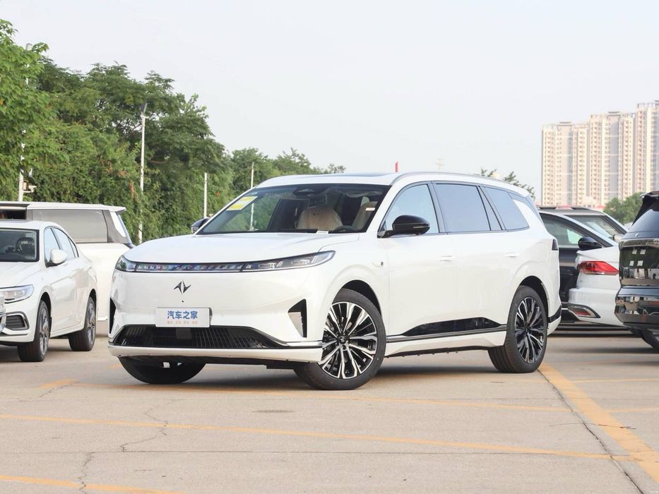 Dongfeng 008 EV
