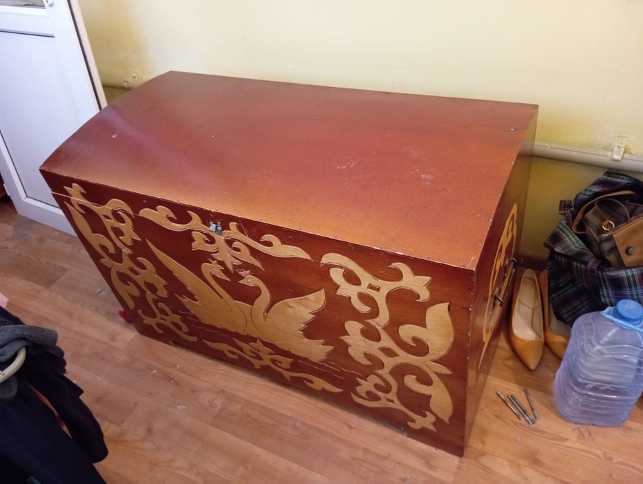 Сундук сатылады жаксы күйде. Состояние отличное