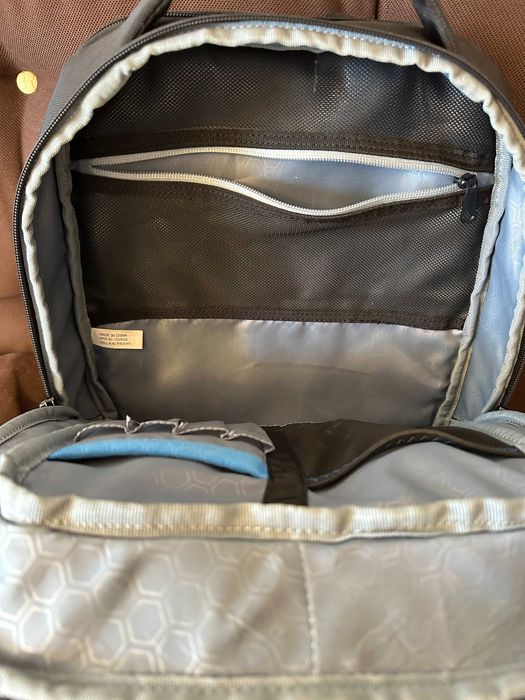 Ghiozdan/Rucsac negru laptop Dell pe1520ps ca nou