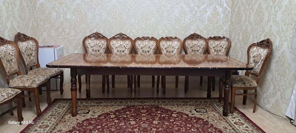 Stol stul sotiladi 10 talik