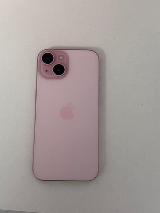 Продам айфон 15 розовый на 256 гб