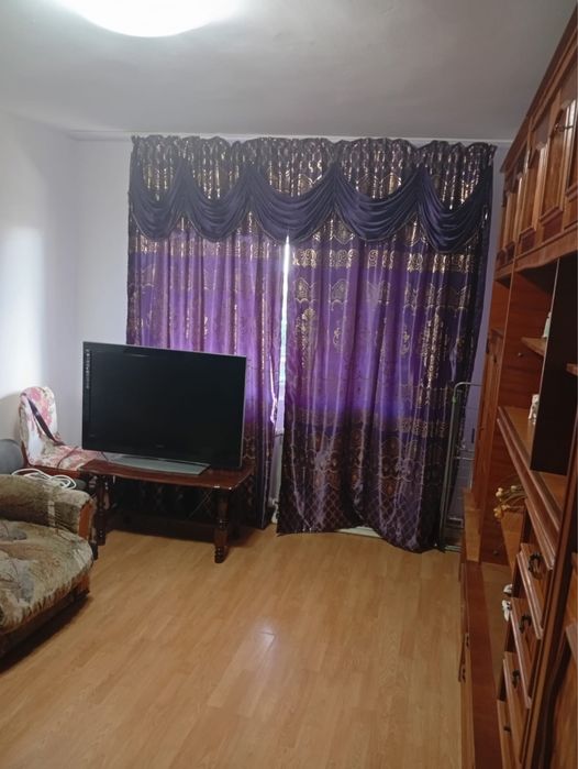 Vand apartament 4 camere