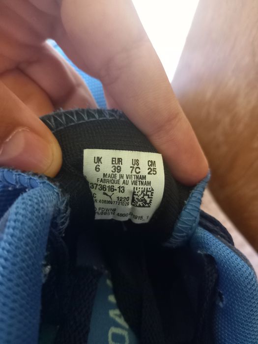 Adidasi puma mărime 39