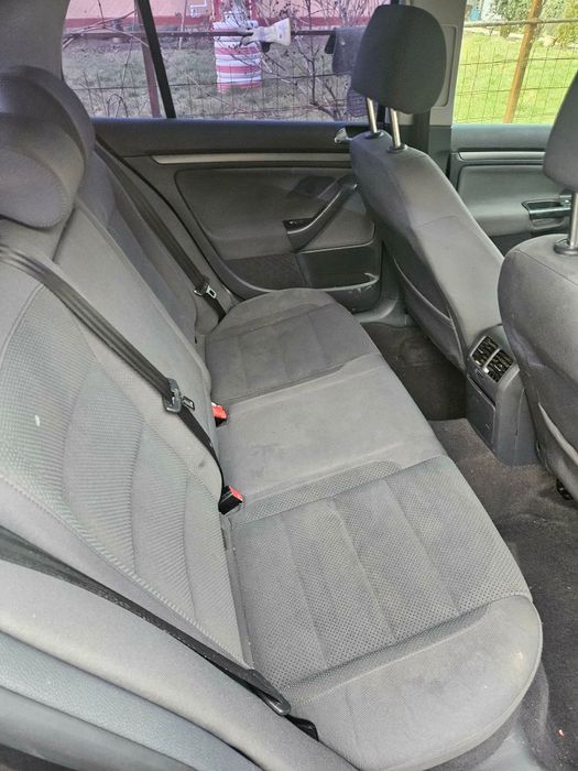 VW Golf 5 – 1.9 TDI – Geamuri electrice, trapa, pilot automat