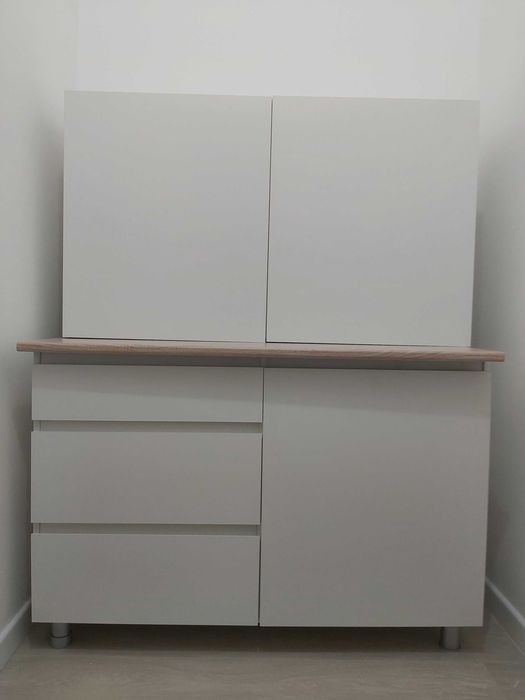 Мебель кухонная, новая.