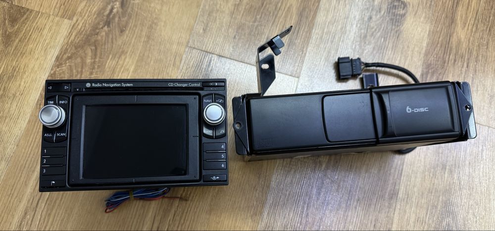 Оригинальная автомагнитола VW RNS Golf 4