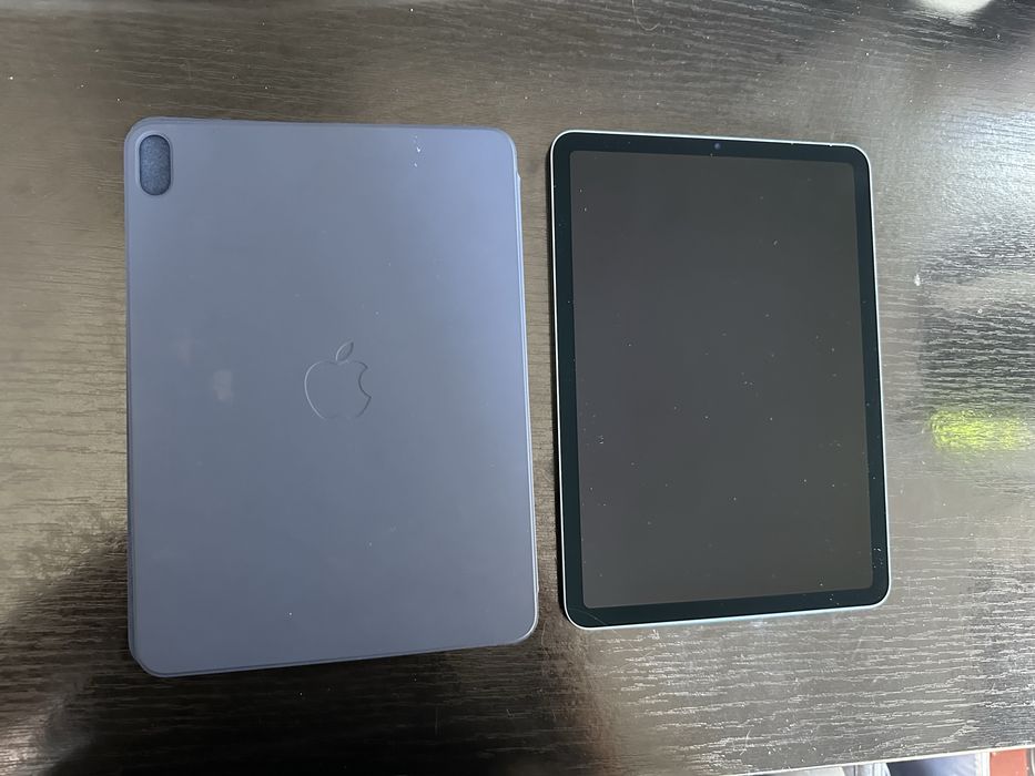 iPad Air 5 256GB перфектно състояние с проблем
