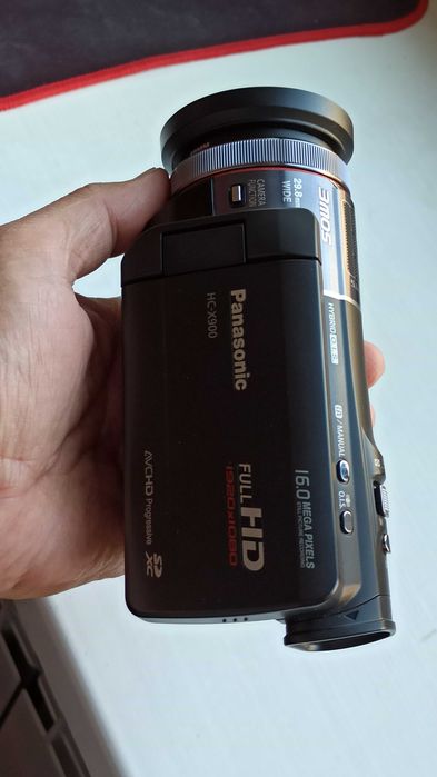 Видео камера Panasonic HC X900