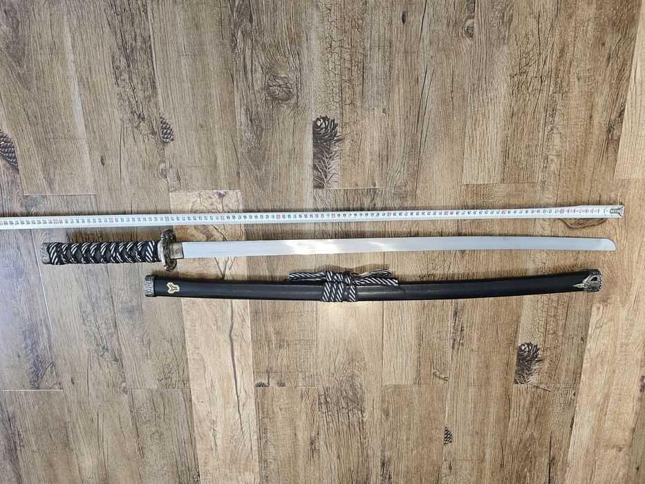 Sabie Katana cu teacă