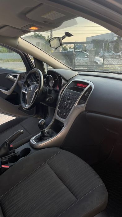 Vând mașină Opel Astra