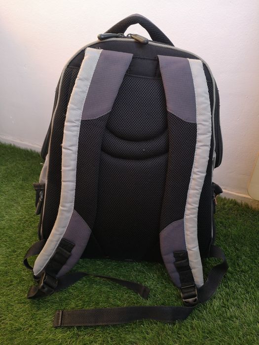 Rucsac Samsonite pt calatorie/laptop/drumeție, 25L, cu buzunare, gri/negru