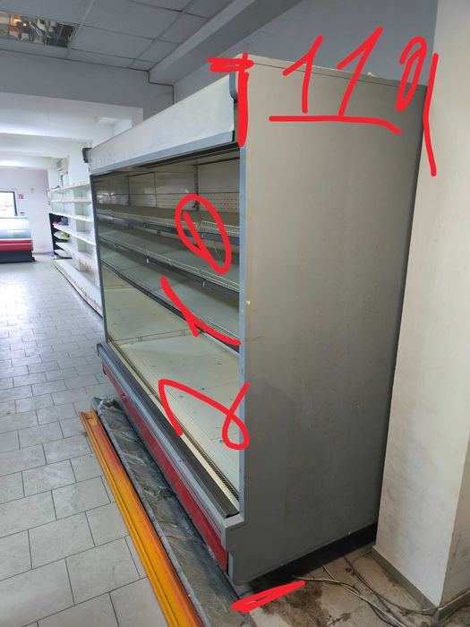 Хладилни витрини / островна минусова витрина