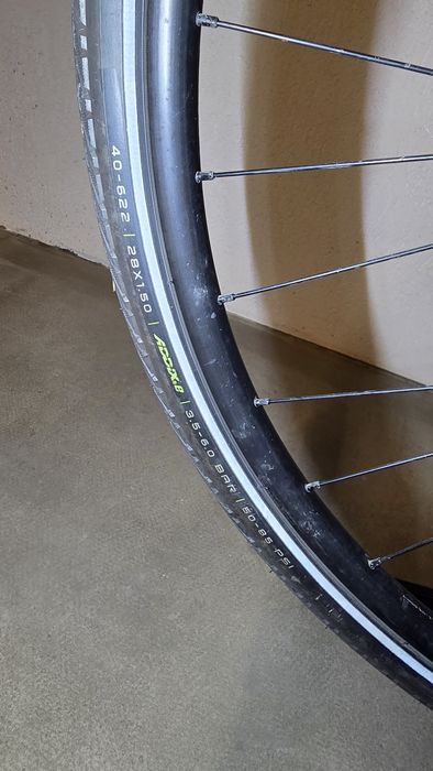 Vând bicicleta Specialized CrossTrail