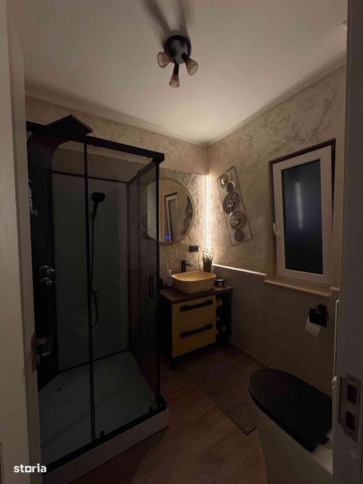 Casă 4 camere, 255.000 EUR