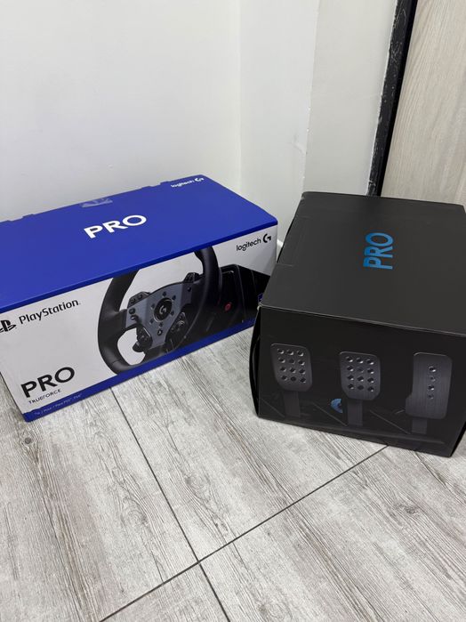 Logitech PRO Racing Wheel + PRO Racing Pedals DD11
