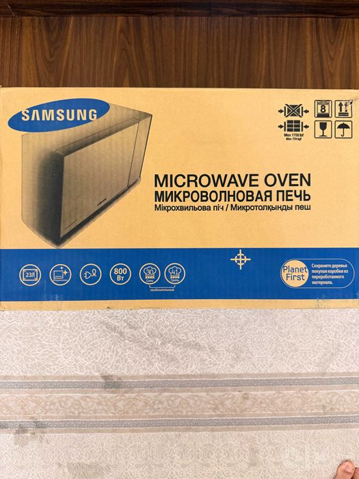 Срочно Продаётся Микроволновая печь Samsung ME83XR/BWT