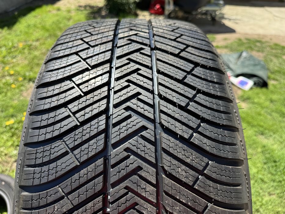 Jante AMG Mercedes 19” cu anvelope M+S Michelin PA4 + senzori