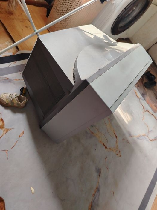 телевизор SONY...