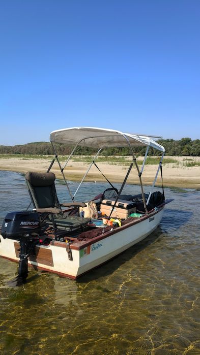Vand barca cu motor Mercury 5HP