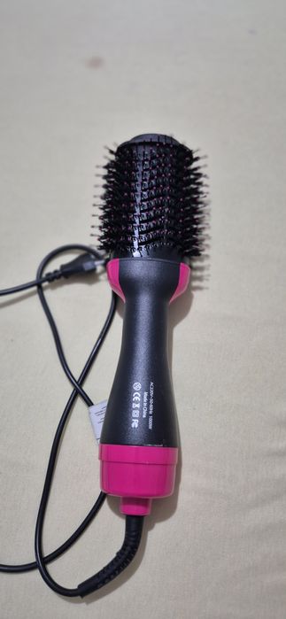Фен щетка новая шикарная