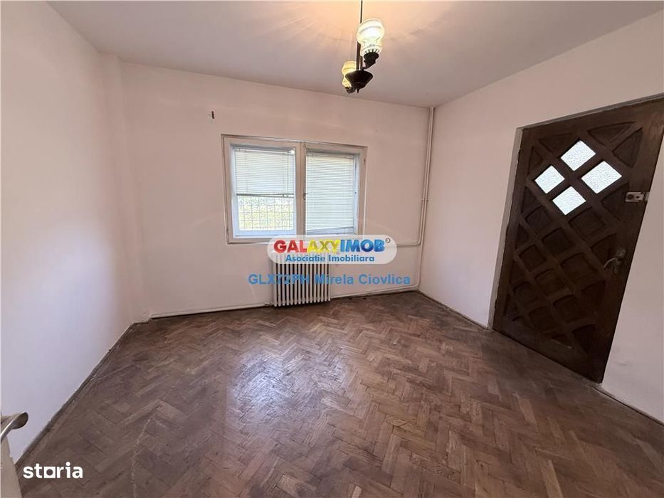 Vanzare Casa\/Vila Baicoi zona Centrala