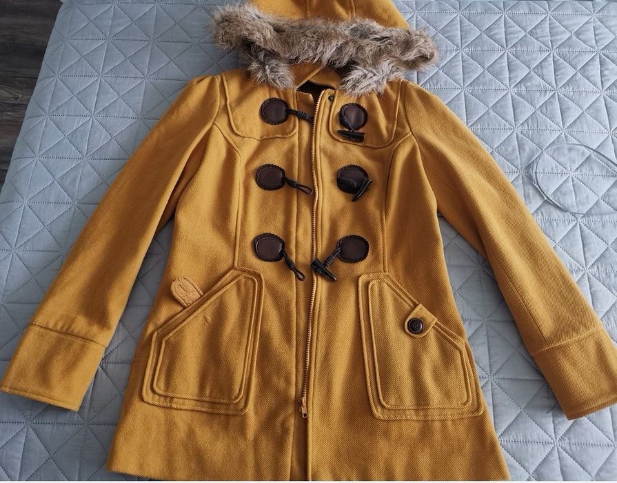 Жълто Палто с качулка