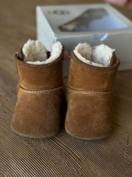 бебешки боти UGG