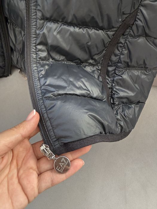 Яке emporio armani