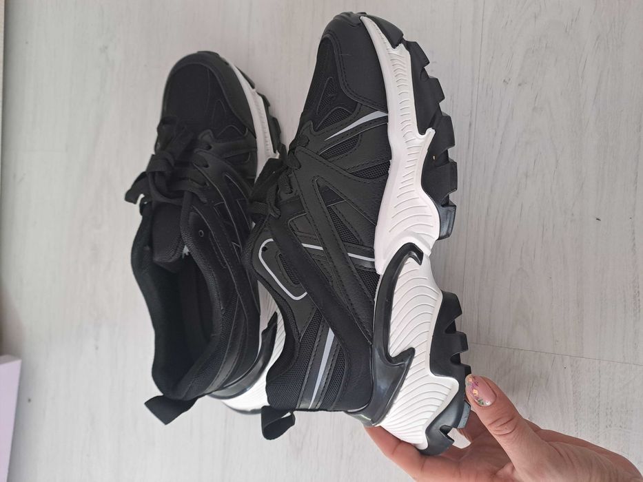 Дамски маратонки