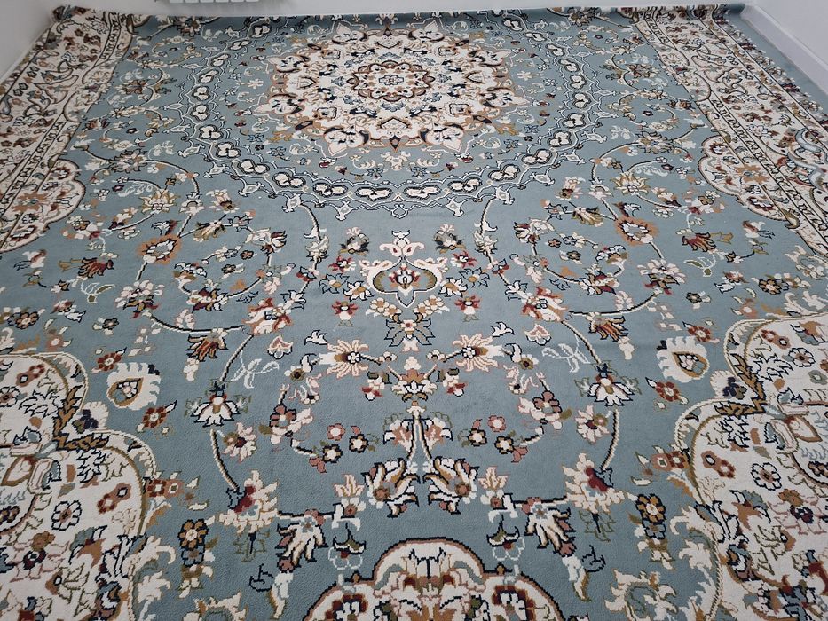 Шёлковый кілем сатылады