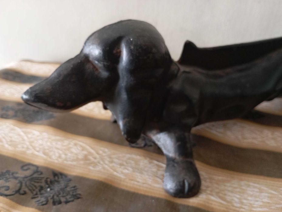 Стъргалка за обувки във формата на дакел