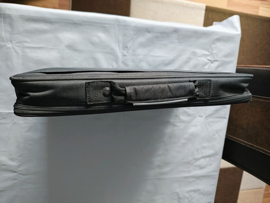 Geanta Laptop Hama Preț.60 lei.