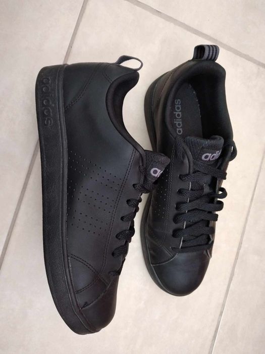 Маратонки Adidas номер 41