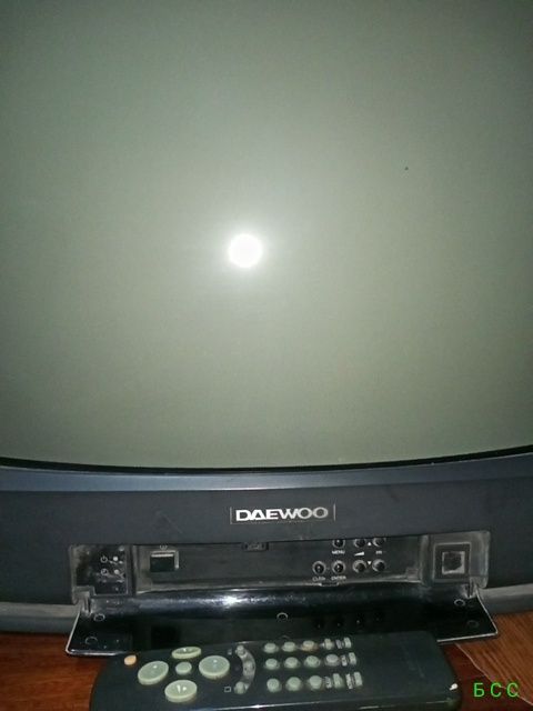 Телевизор DAEWOO с пультом