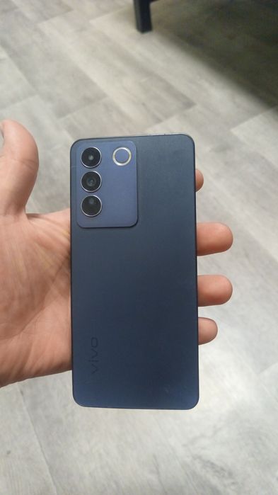 Vivo v27e на 256